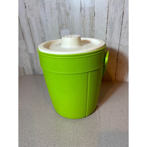 Vintage Rubbermade Lime Green‎ Insulated Ice Bucket - Picture 1 of 6
